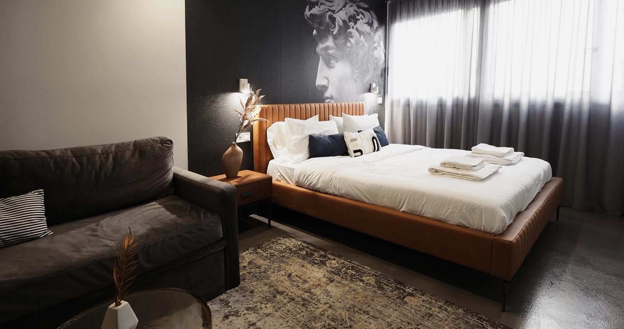 The Solon House-self Check-in Hotel