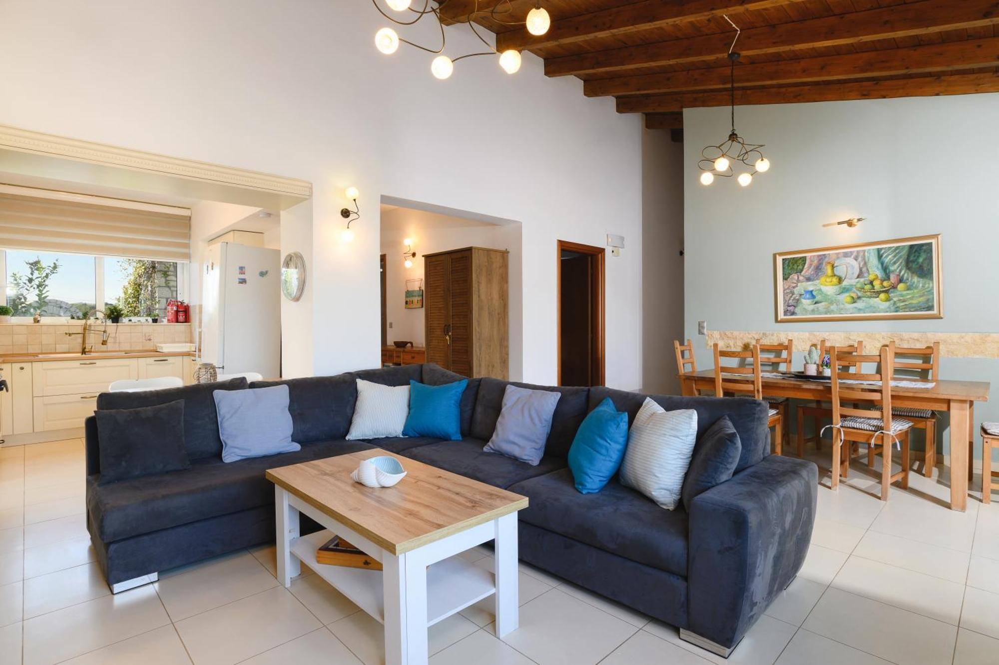 Cathrin Beachfront * Plimmiri