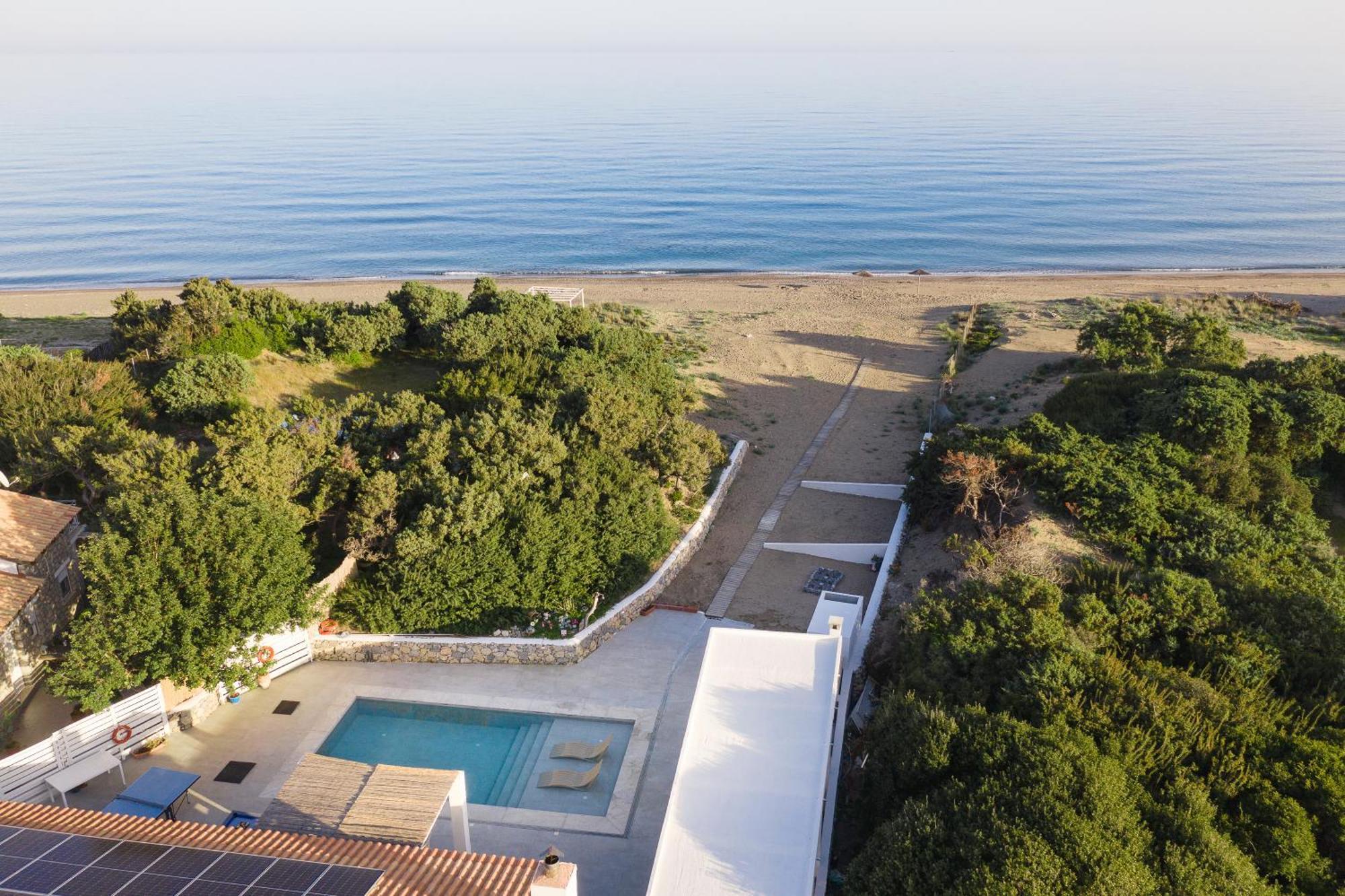 Cathrin Beachfront Villa *