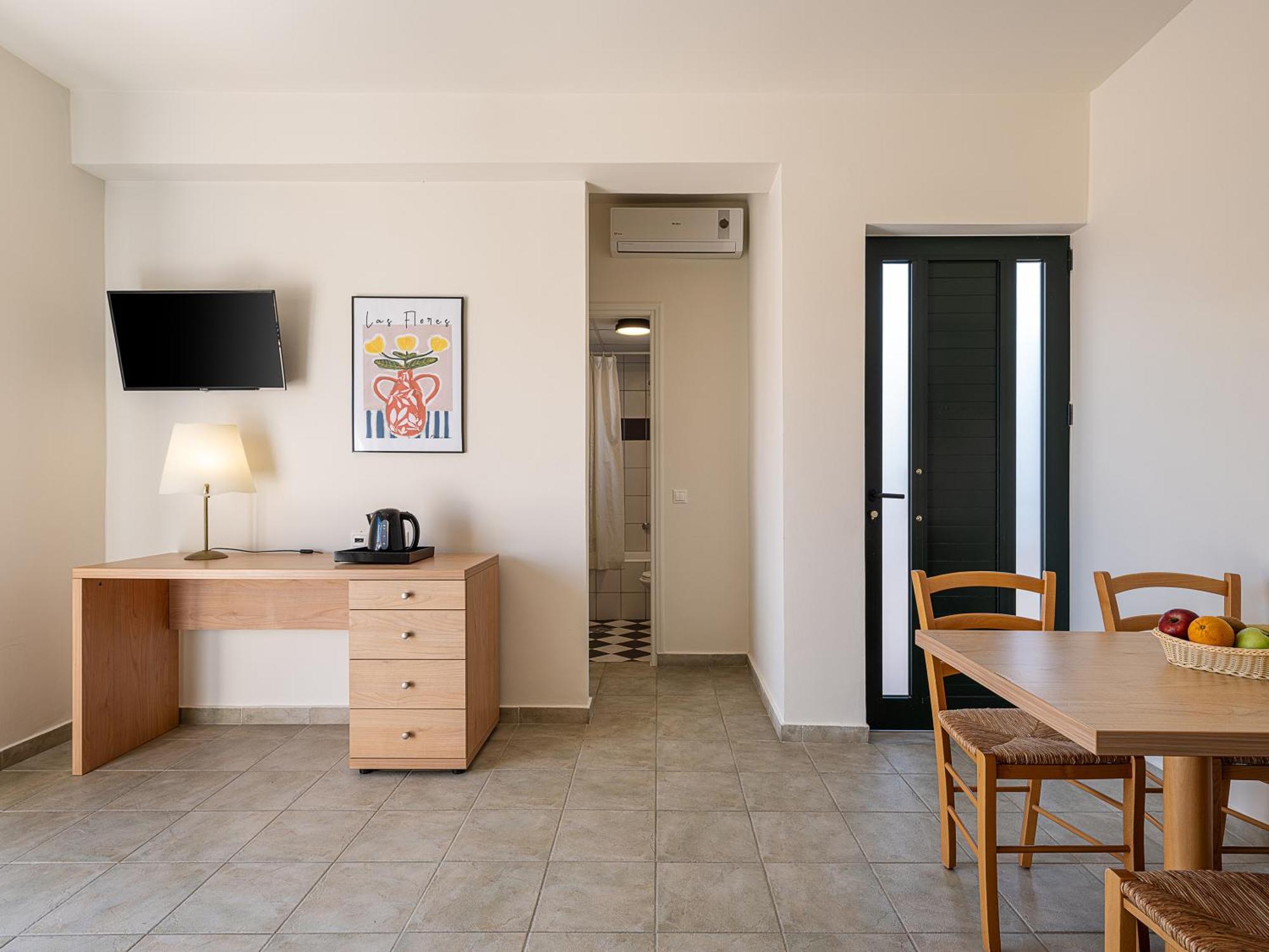 Kambos Village Aparthotel Agia Marina (Crete)