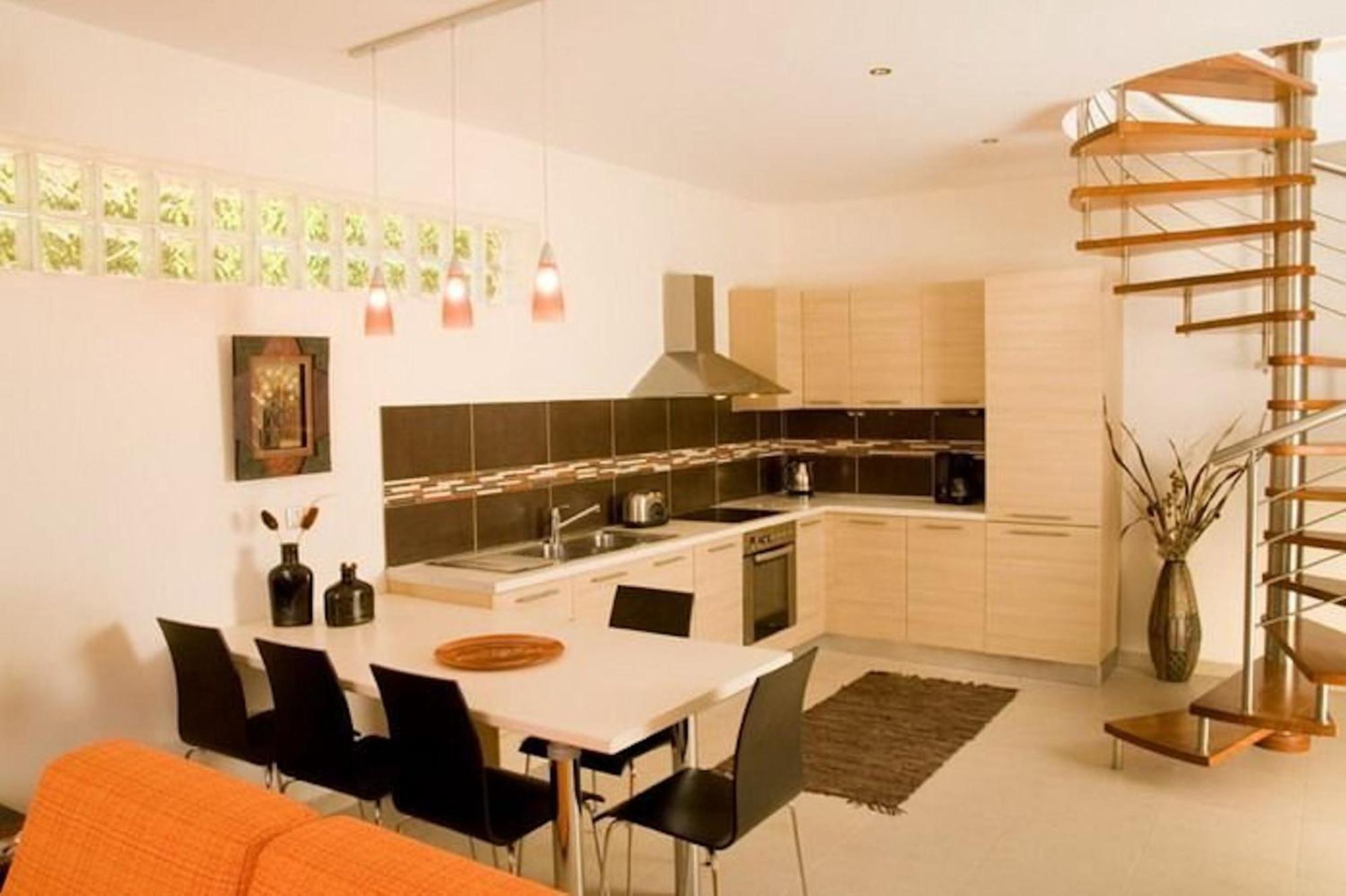 Executive Rhodes Villa 4 Bedroom - 4 Bathroom Bd Villa Pefkos