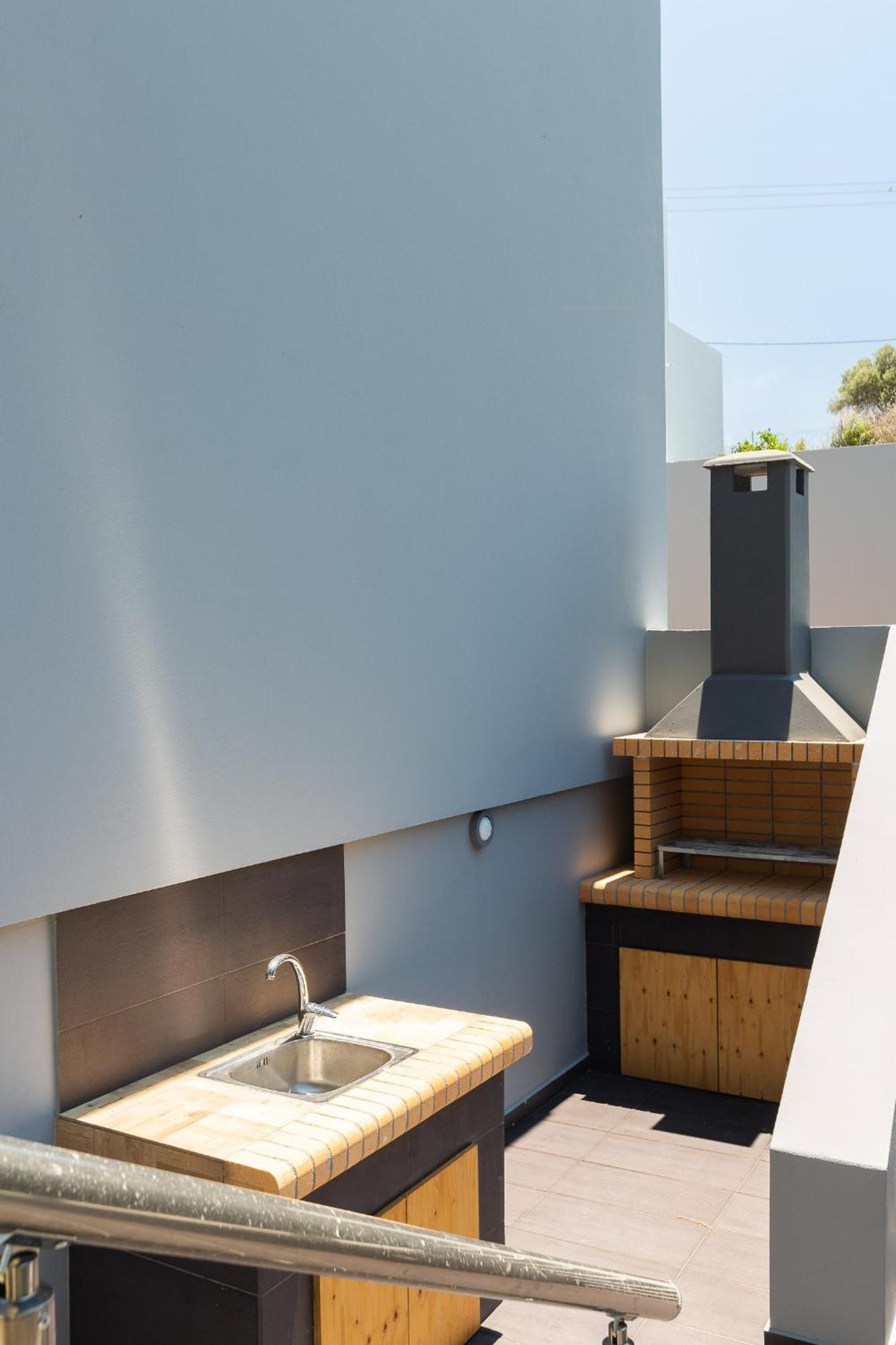 Nisos Villa, Pool & Heated Spawhirlpool, Walking To Beach, By Thinkvilla *