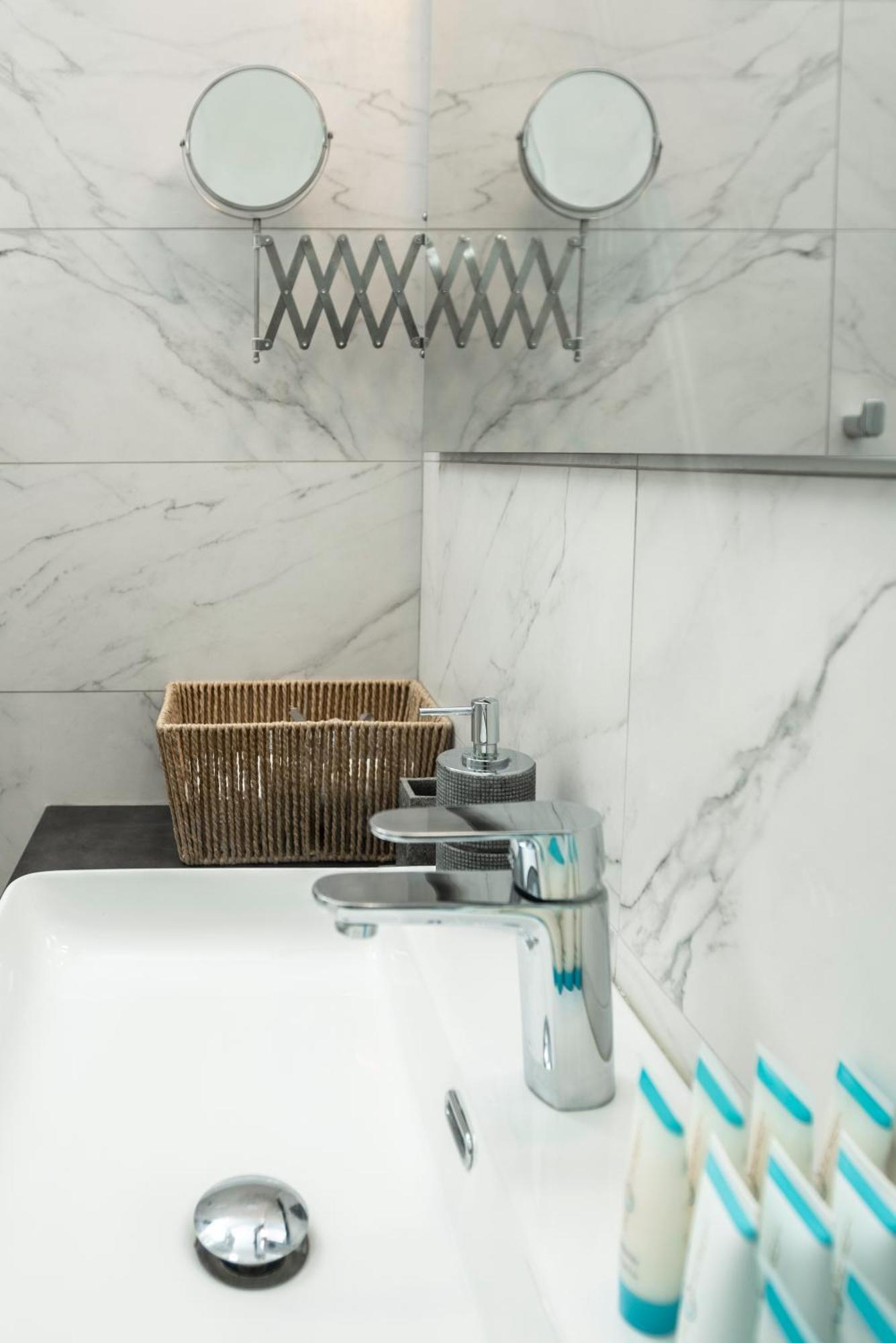 K&m - Sea Whisper - Kavouri Apartment *