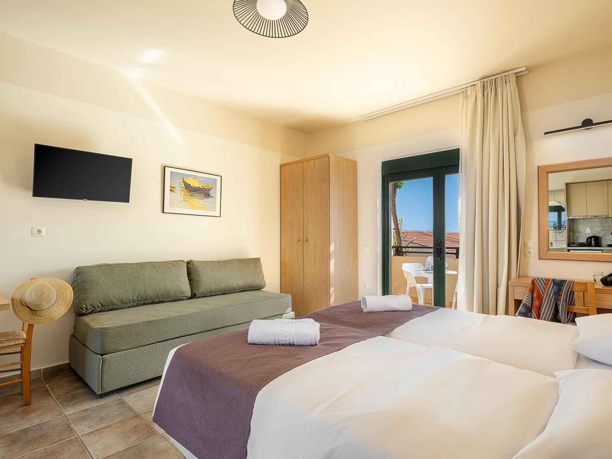 Aparthotel Kambos Village 3*