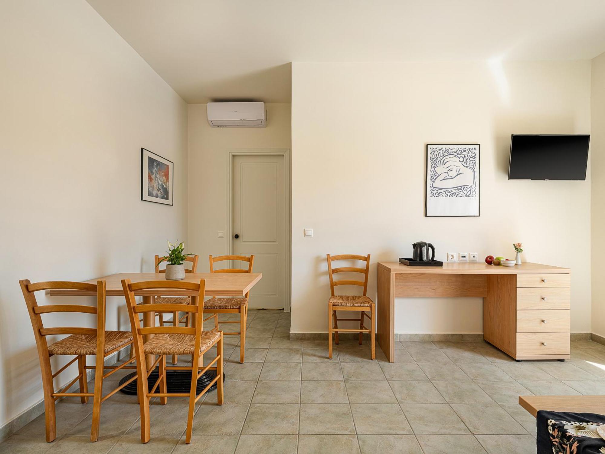 Kambos Village Aparthotel Agia Marina (Crete)