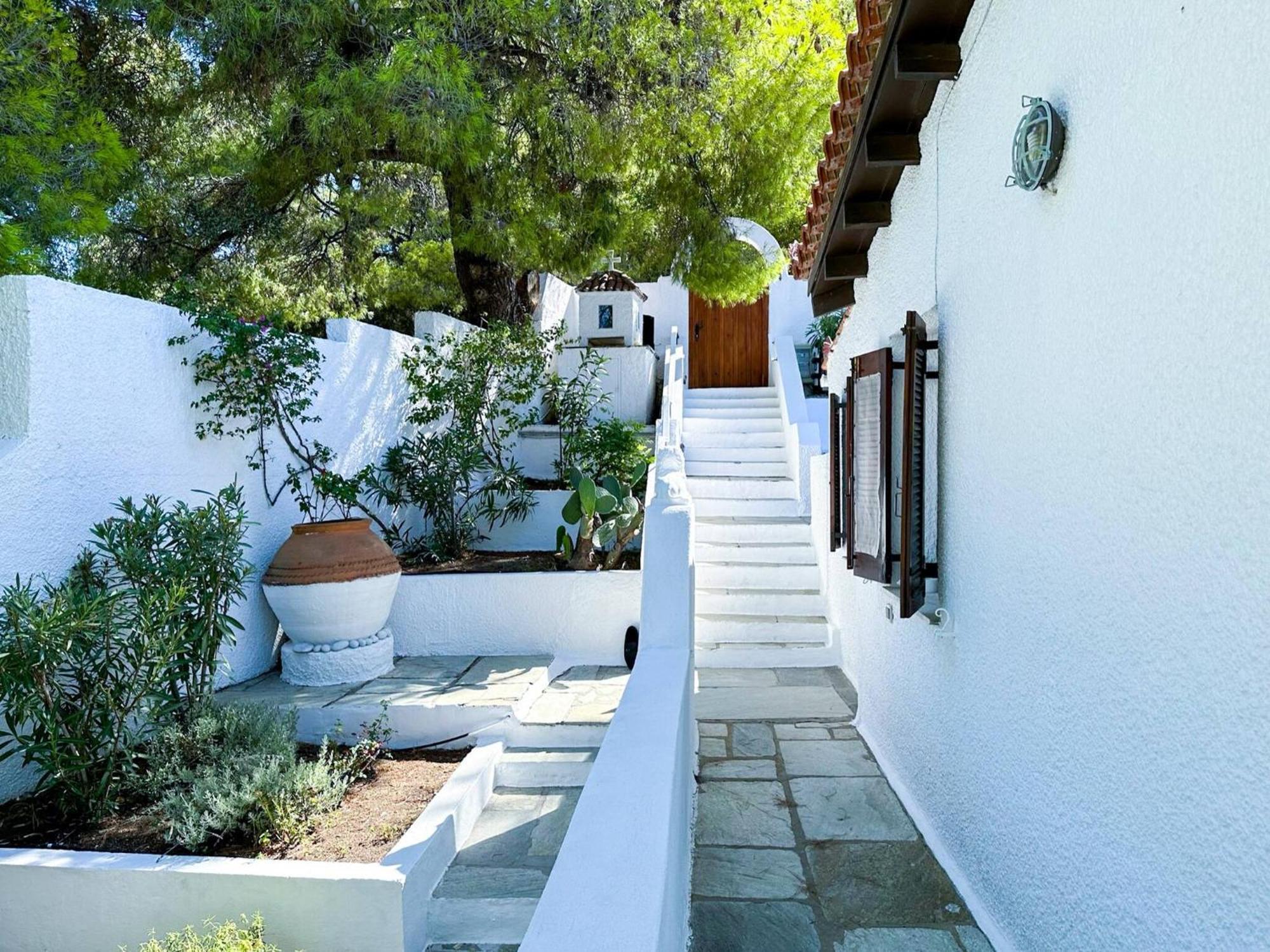 Villa Aglaia, A Treasure In Paradise *