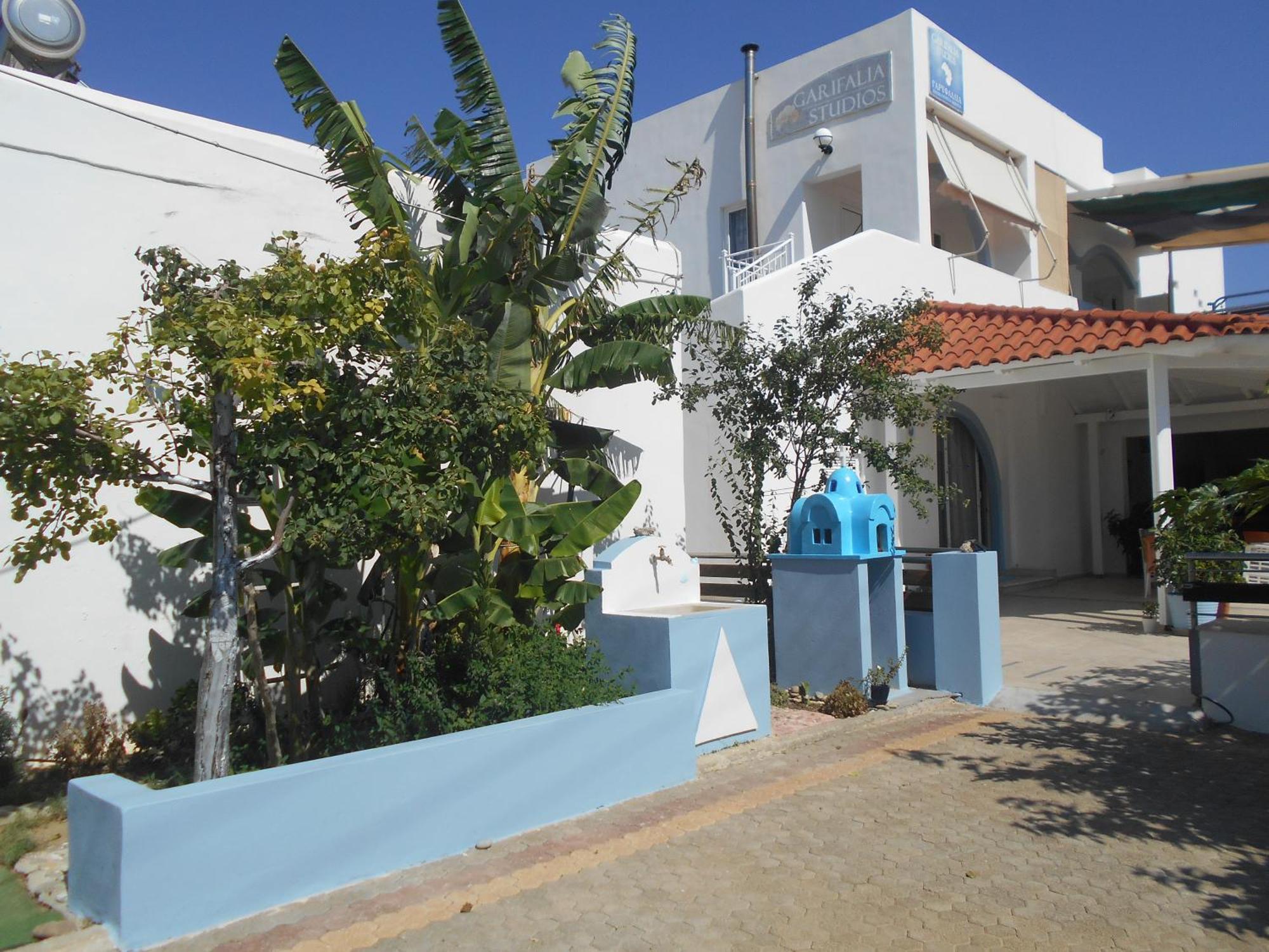 Apartment Garifalia *
