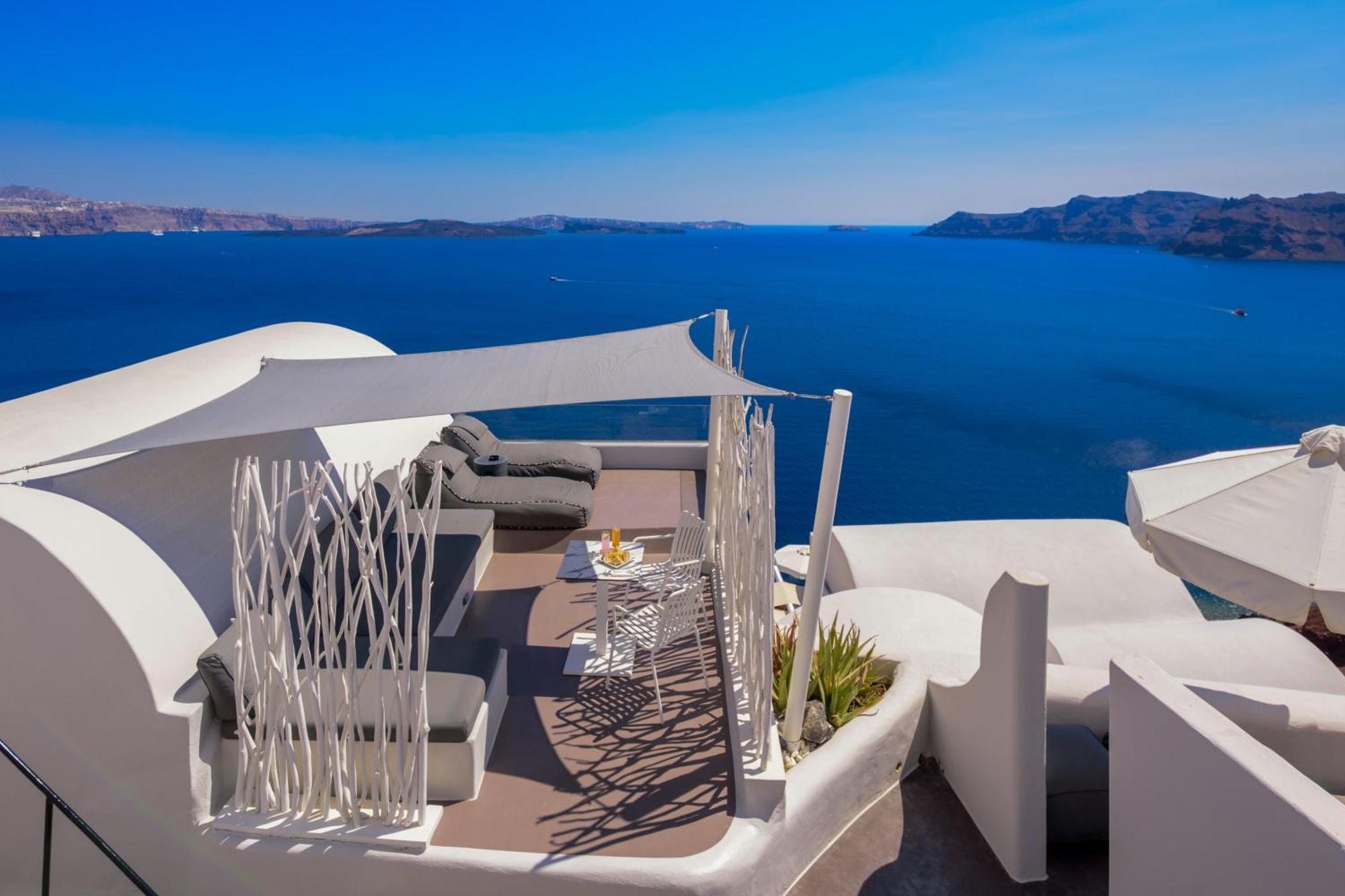Nostos Oia (Santorini)