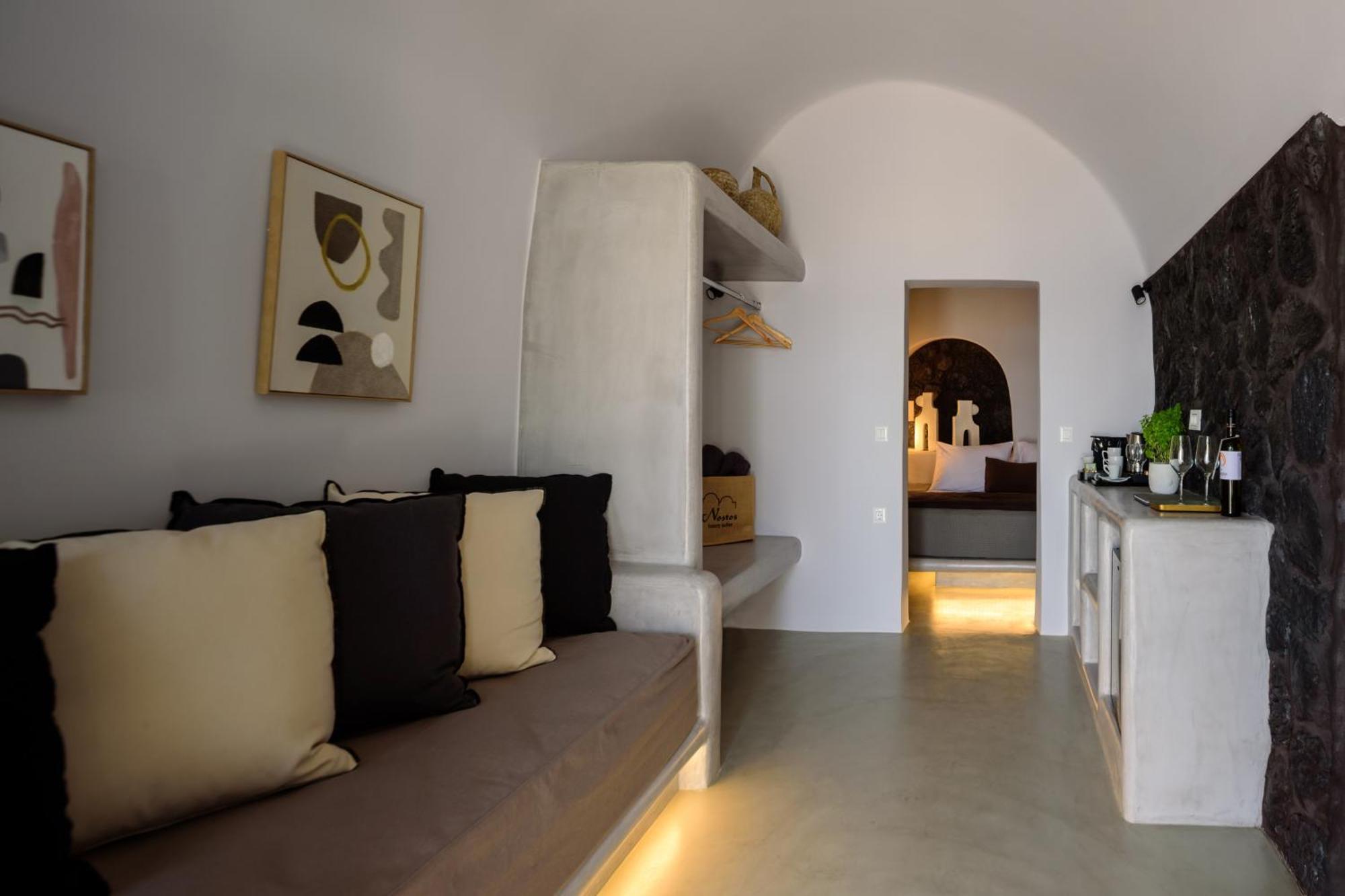 Nostos Apartment Oia (Santorini)