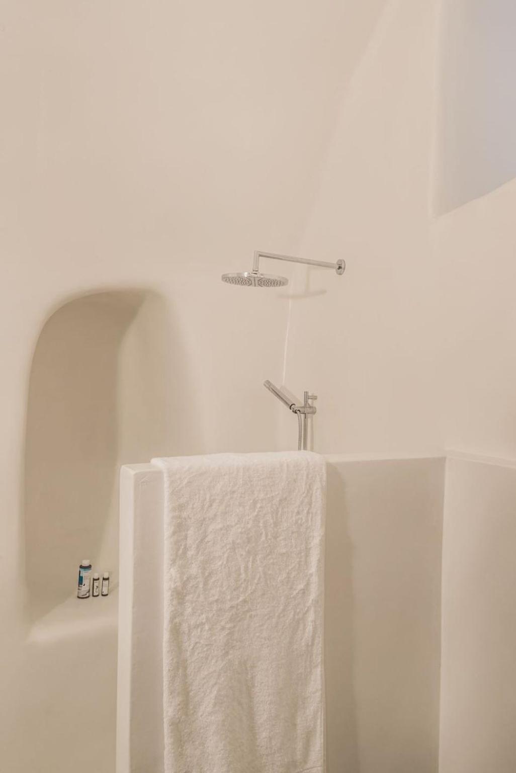 Pina Caldera Villa: Santorini Retreat With Private Pool Villa Oia (Santorini)