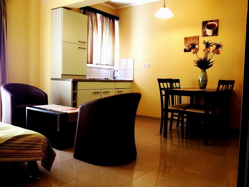 Aparthotel Comfort 2*