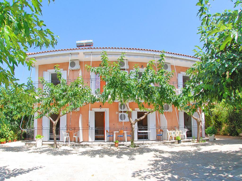 Apartment Emilia Trapezaki (Kefalonia)