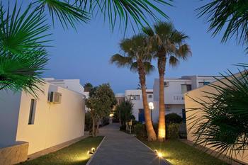 Marina Sands Hotel Agia Marina (Crete)