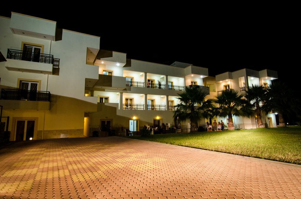 Real Palace Aparthotel 3*