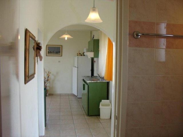 Captain Tom Apartment Frangocastelo