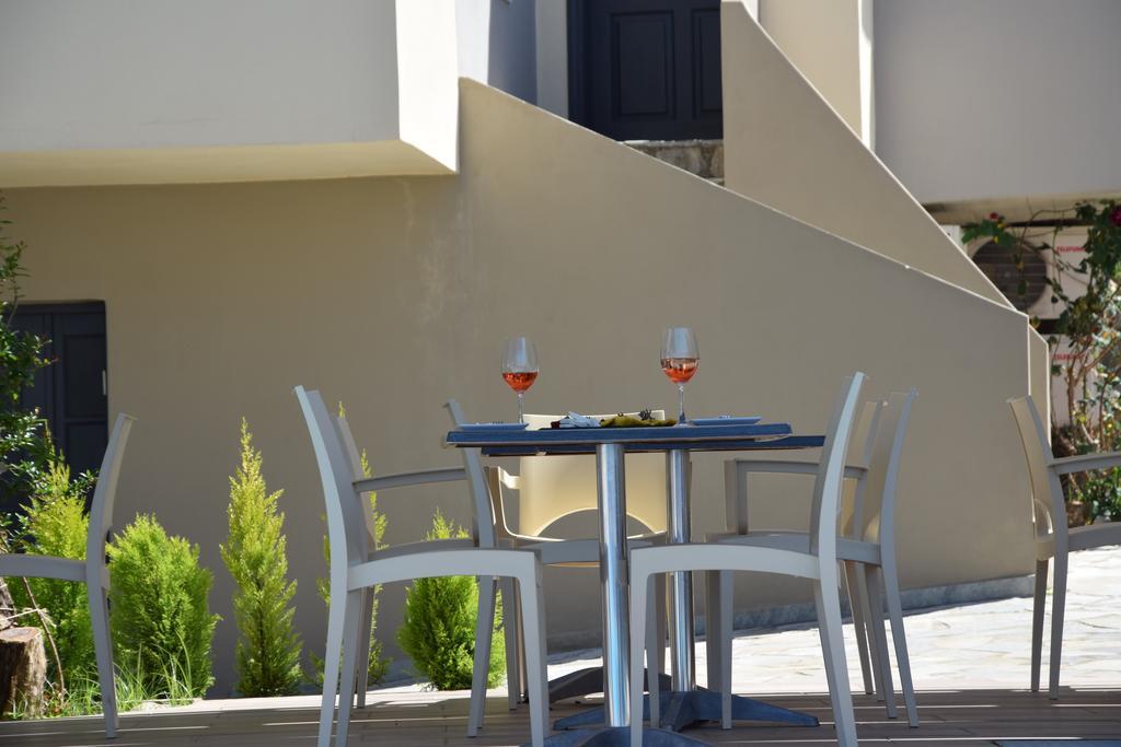 Amaryllis Platanias (Crete)