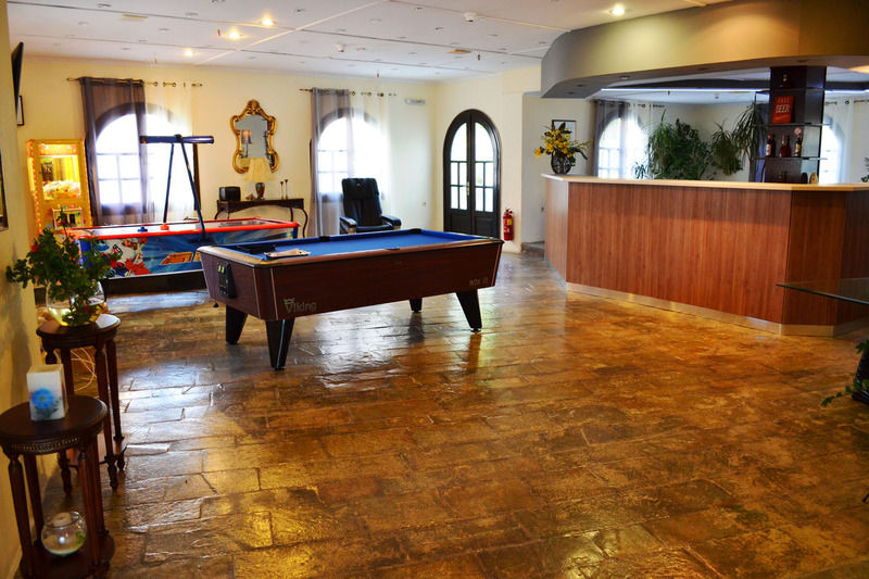 Hotel Amnissos 3*