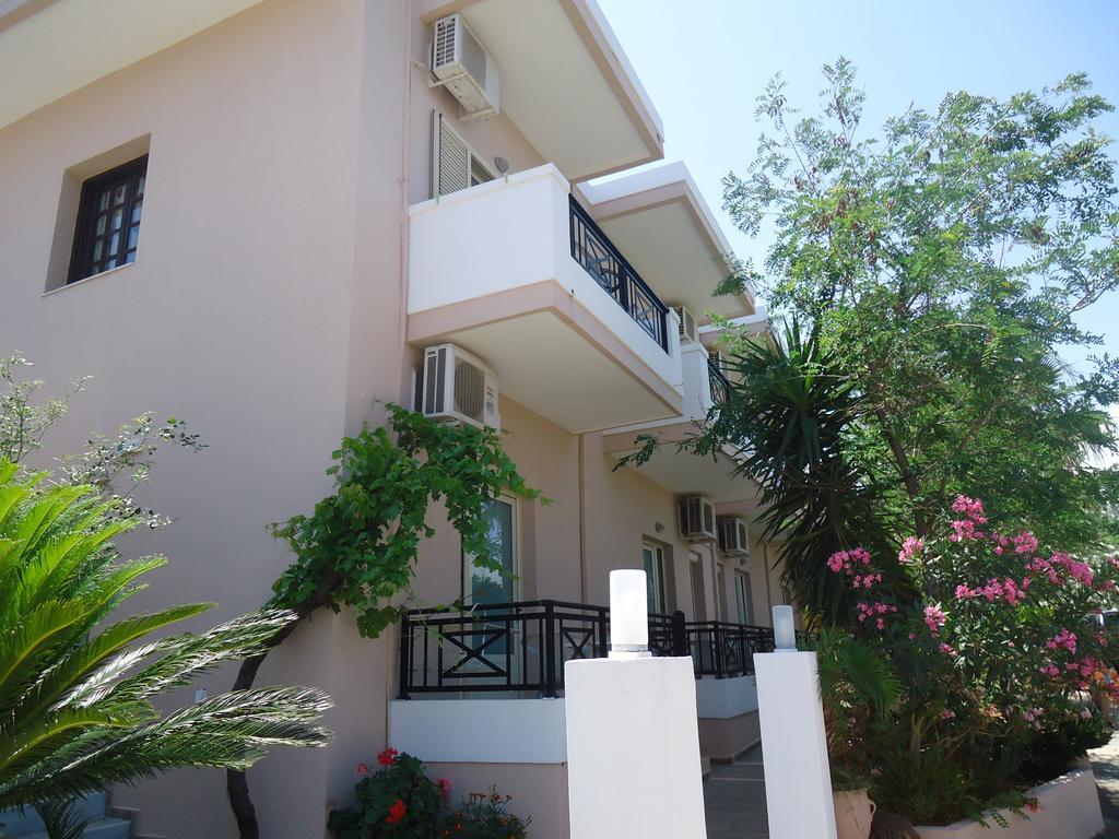 Amazon Agia Marina (Crete)