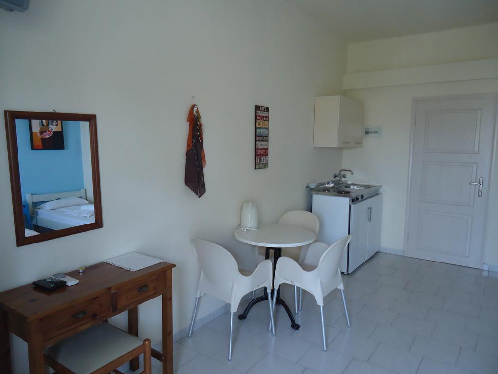 Apartment Amazon Agia Marina (Crete)