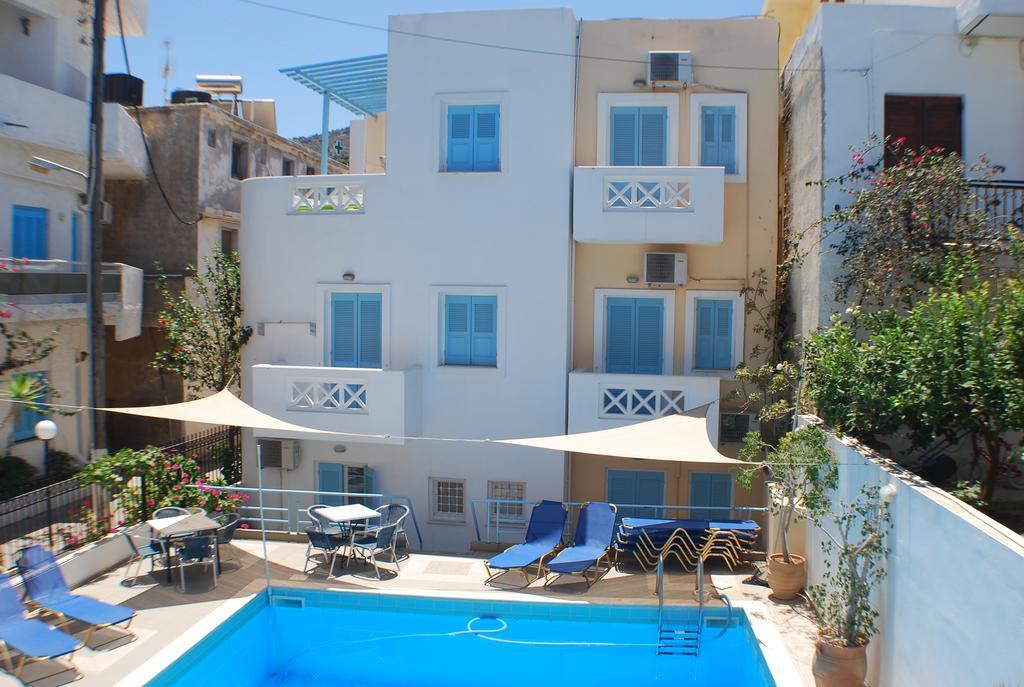 Aparthotel Renia 3*
