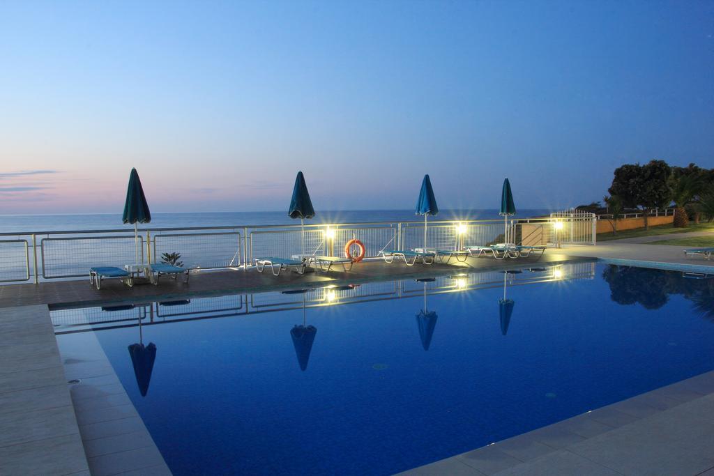 Hotel Renieris 3*