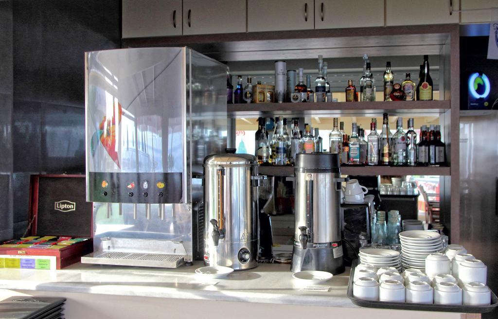 Hotel Renieris Stalos