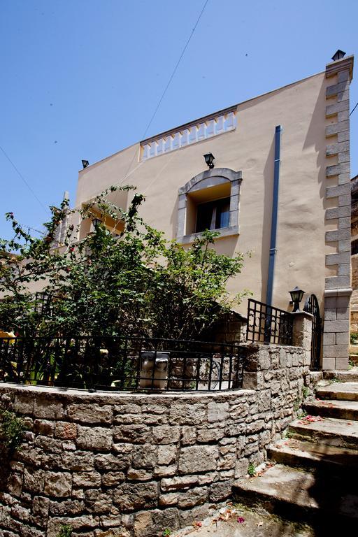 Villa Erontas *