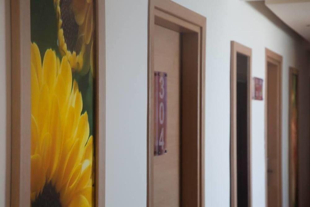 Hotel Four Season Colorado Hotel (Adults Only) 2*