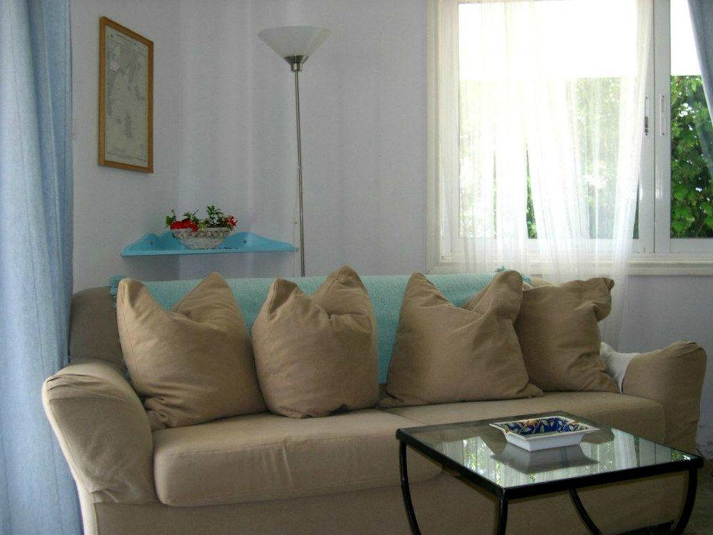 Ftelia * Skiathos Town