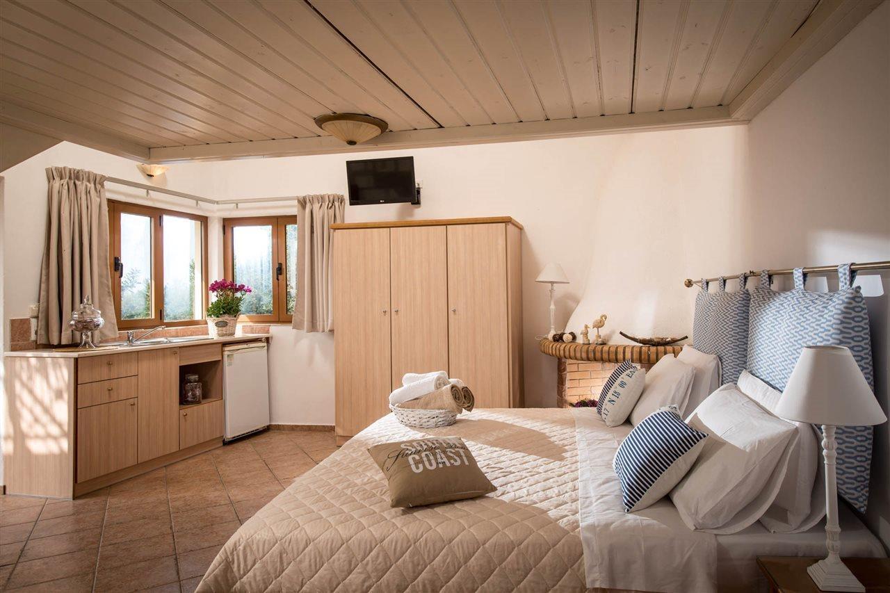 Notos Heights & 3* Malia (Crete)