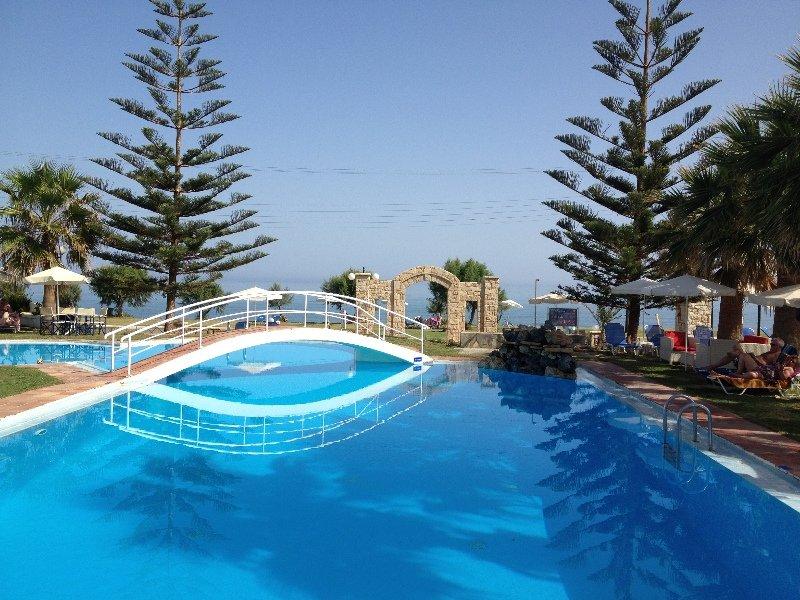 Hotel Mike Hotel & Apartments Maleme (Crete)