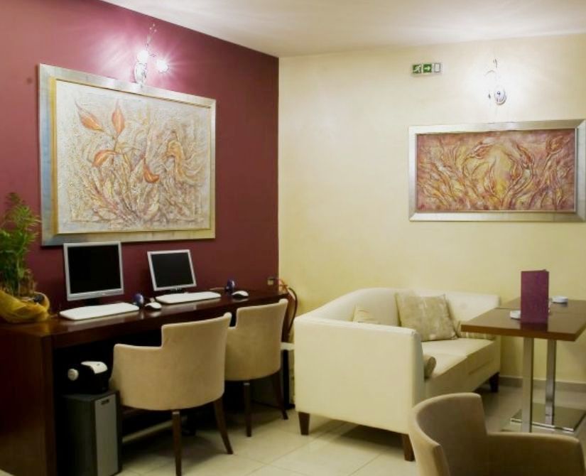 Crystal Hotel 3*