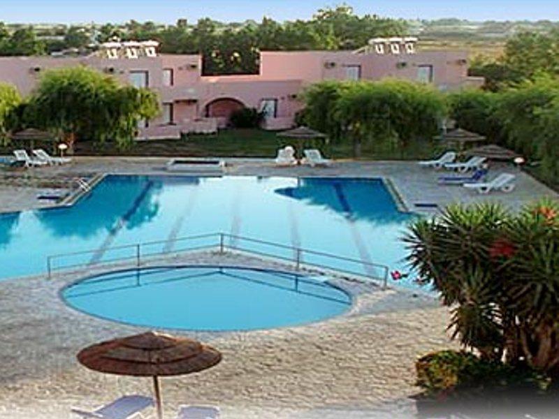 Roseland's Resort 3*