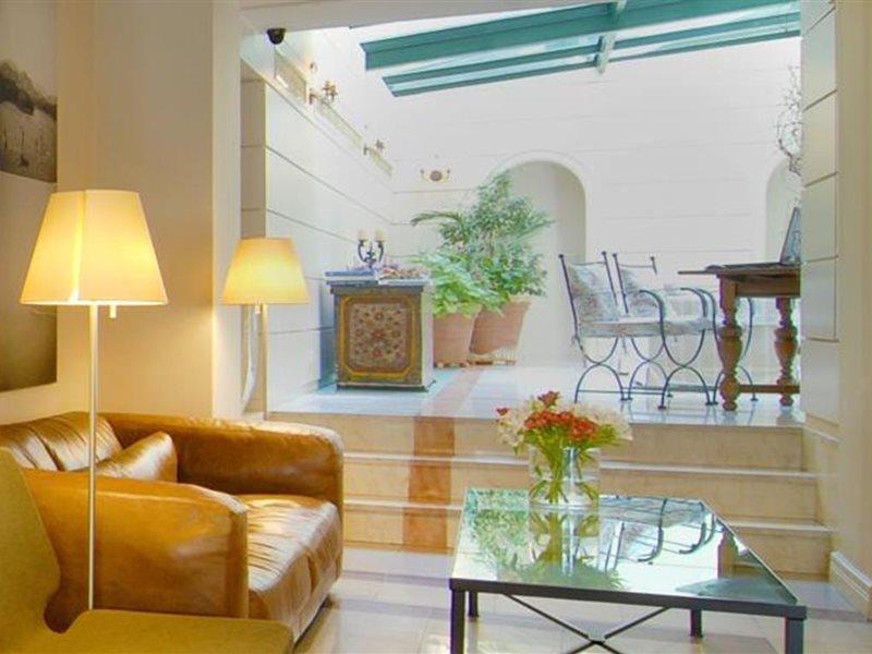 Philippos Hotel 3*
