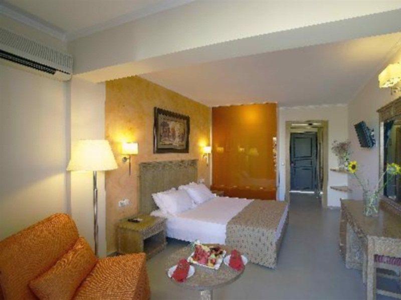 Atlantis 5* Rethymno (Crete)