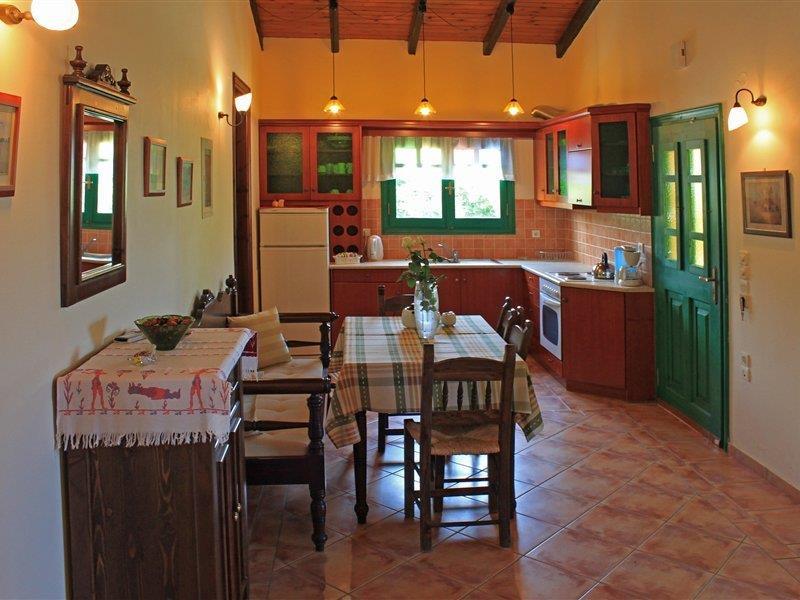 Villa Aspalathos