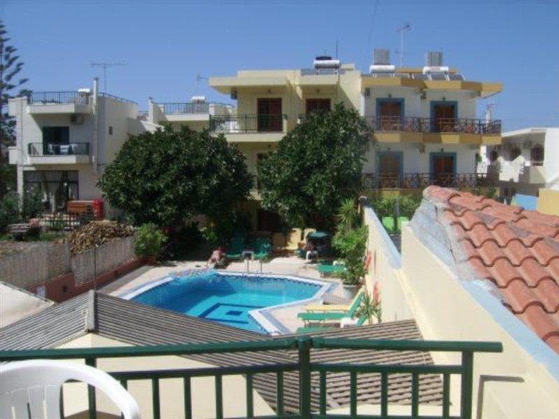Stefania Apartment *