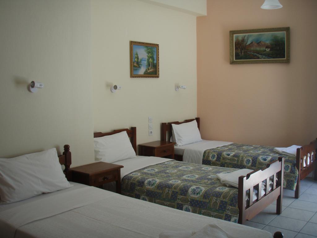 Guest house Agnantema Portside 2*