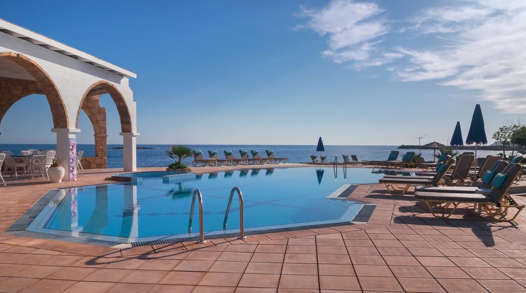 Aparthotel Pyrgos
