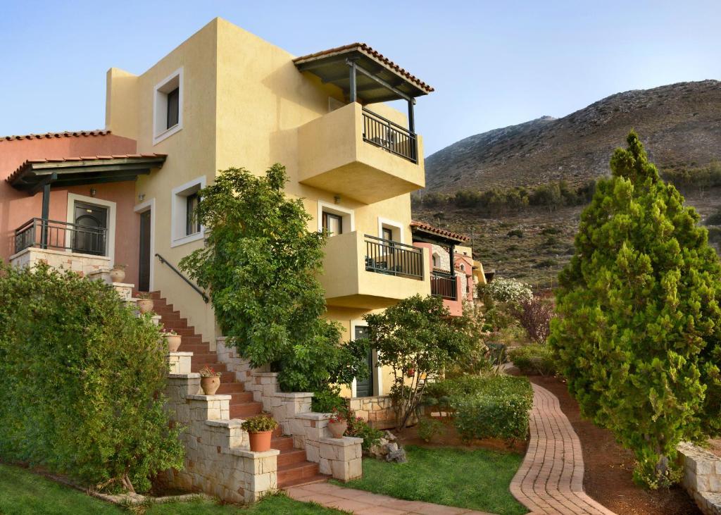 Aparthotel Petra Village 3*