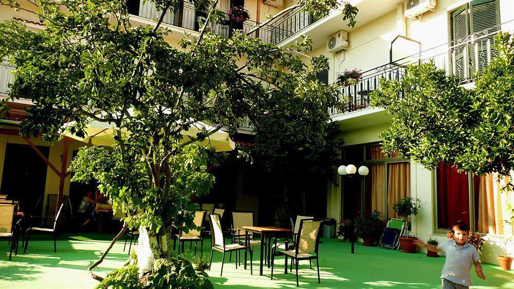 Des Roses Hotel Aparthotel 2*