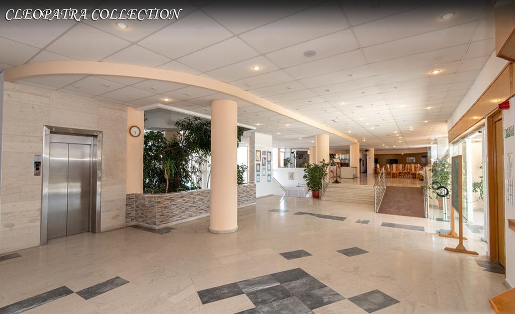 Kris Mari Hotel 3*