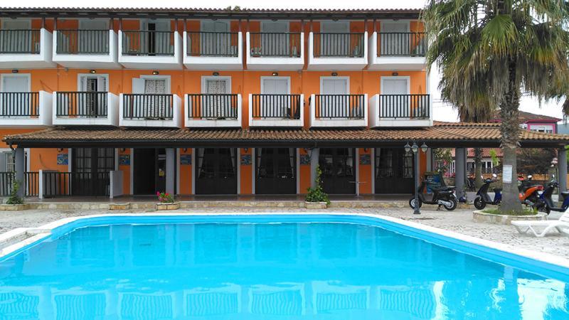 Apartment Dimis *