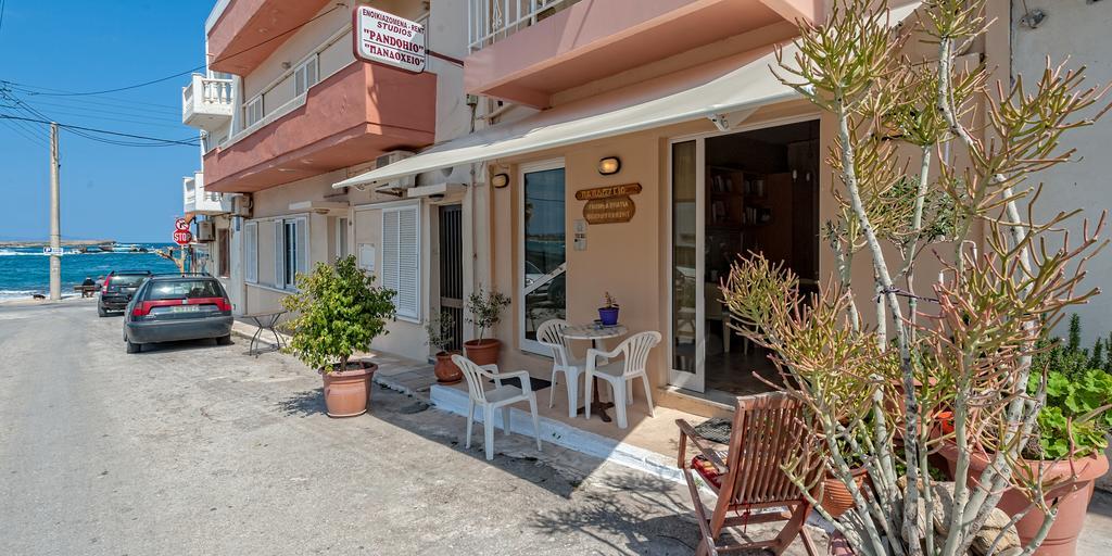 To Pandochio Apartment *