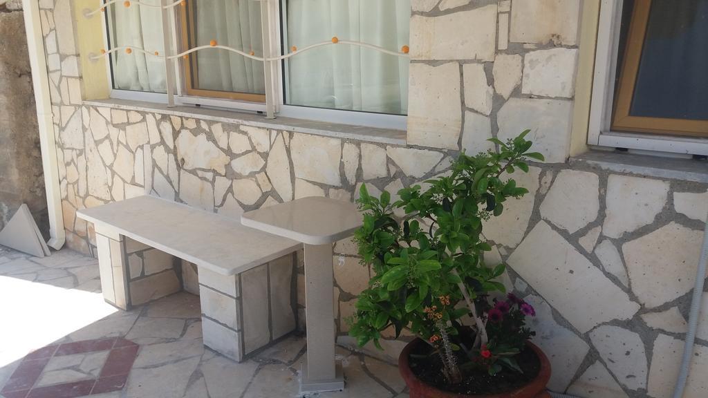 Eleni Apartment