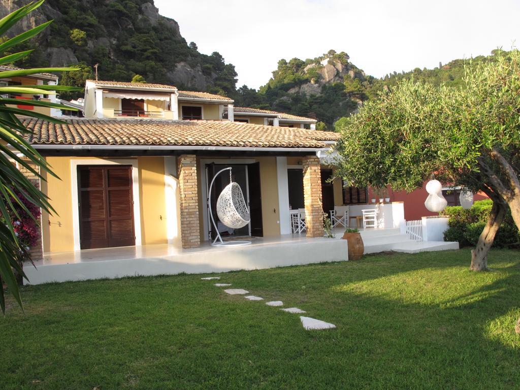 Holiday home Seafront Calista House With Garden Glyfada (Corfu)