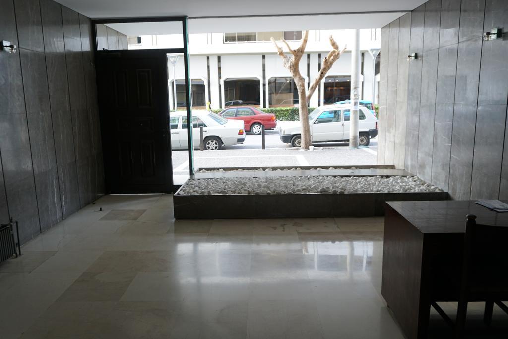 Apartment Alimos *