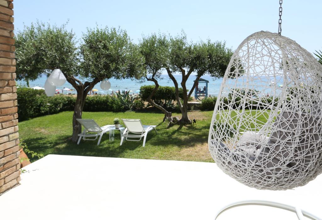 Seafront Calista House With Garden Glyfada (Corfu)