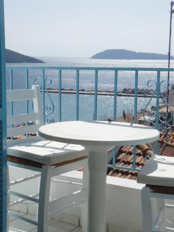 Agnantema Portside Skiathos Town