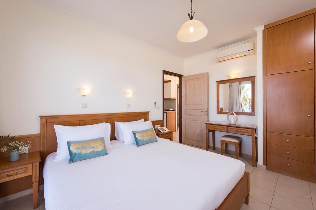 Hermes Sea View Aparthotel Stalos